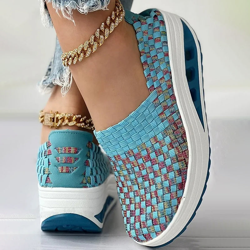 Zapatilla skech ortopedica