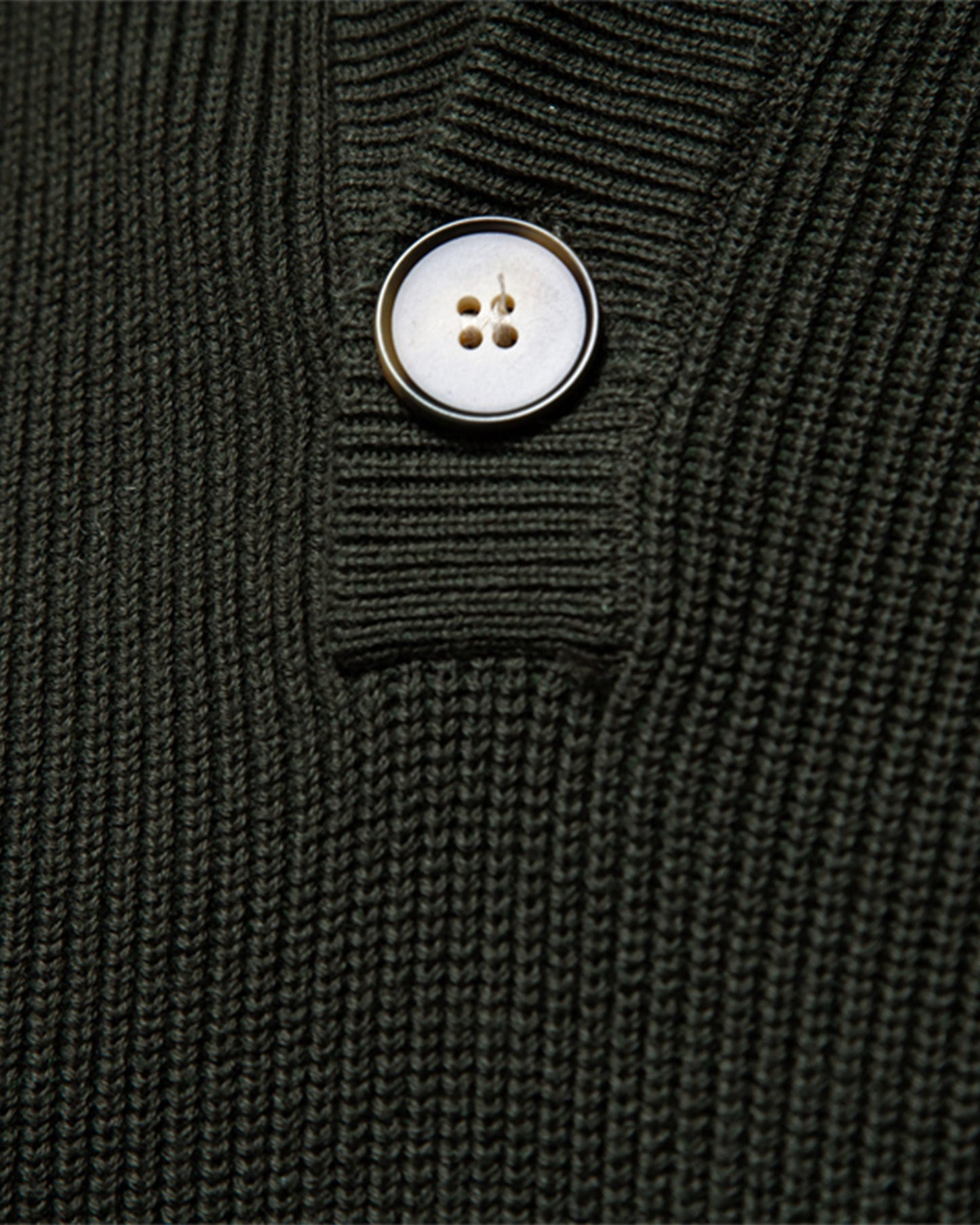Sweater tejido con botones