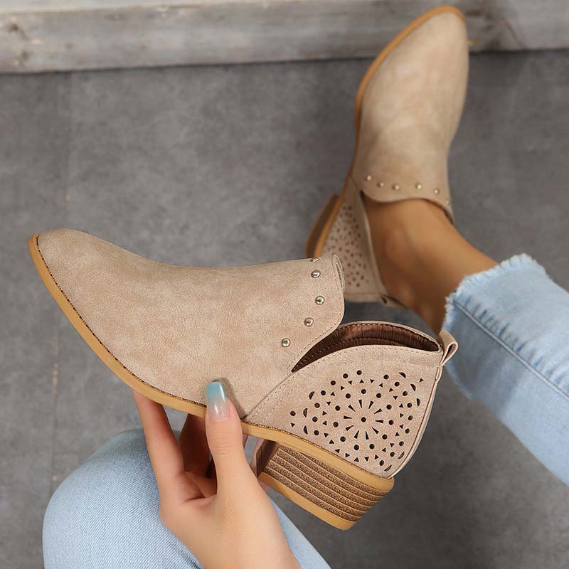 Botin corto a la moda