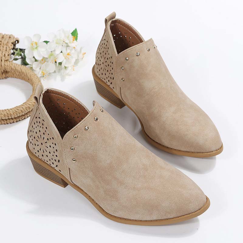 Botin corto a la moda