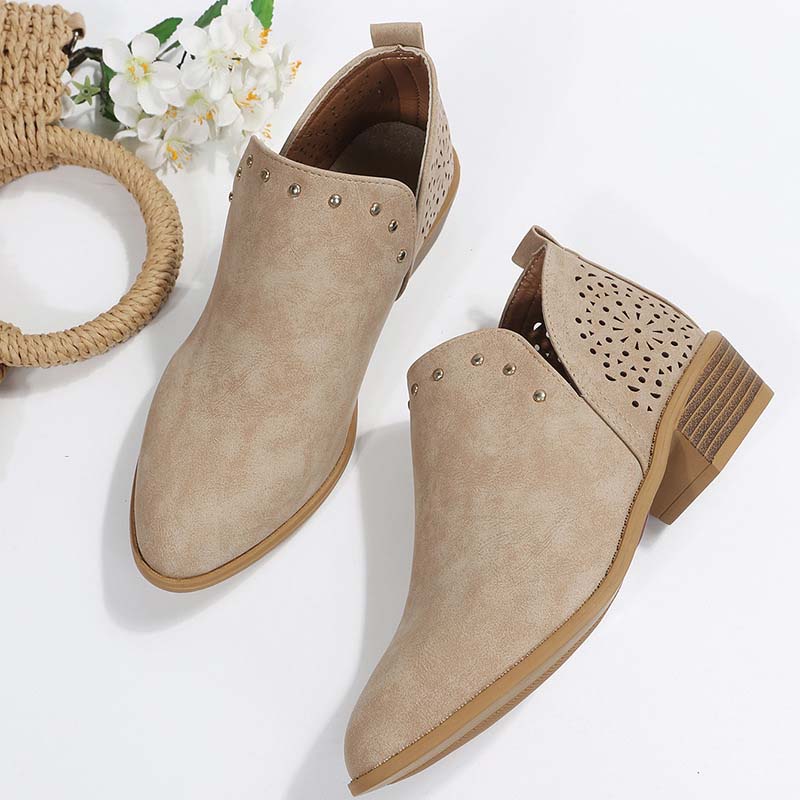 Botin corto a la moda