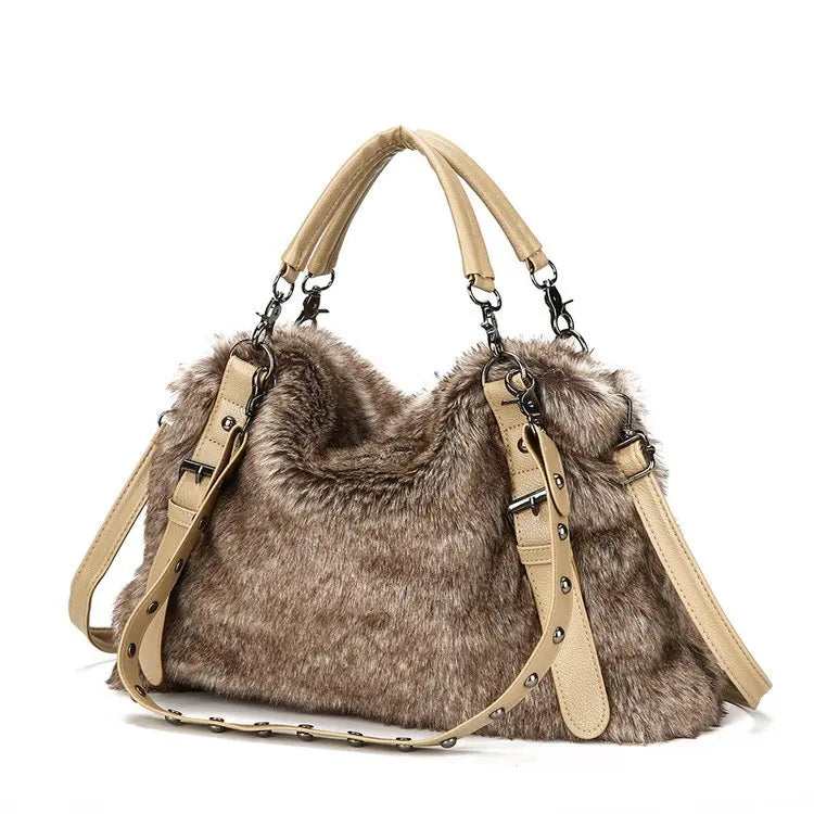 Cartera vintage plush