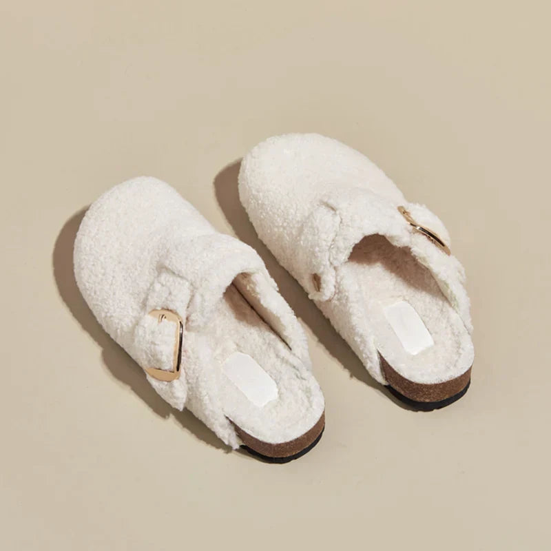 Sueco de plush zapato