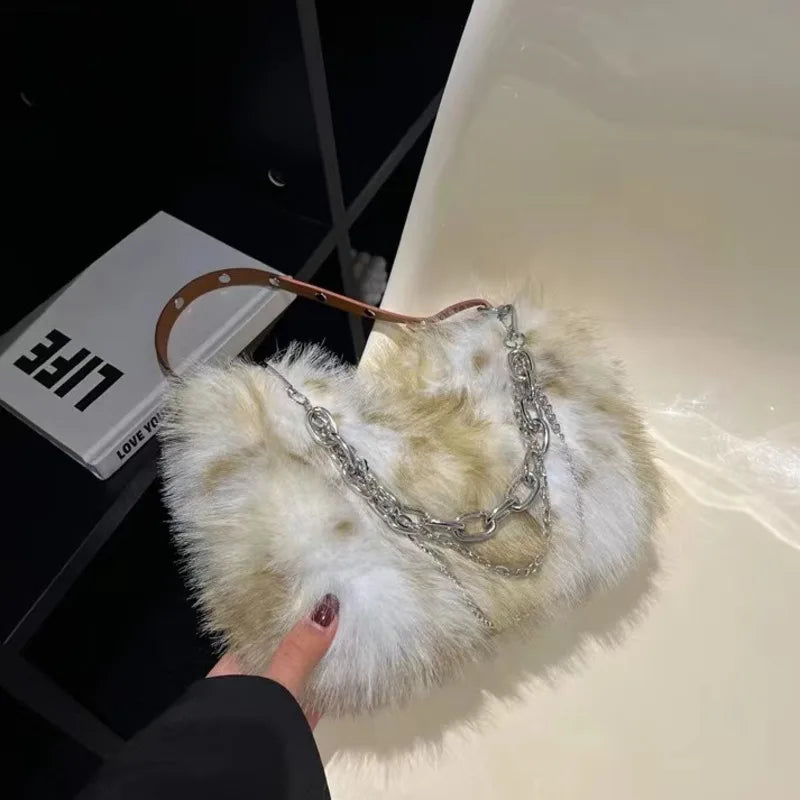 Cartera con accesorios bagi