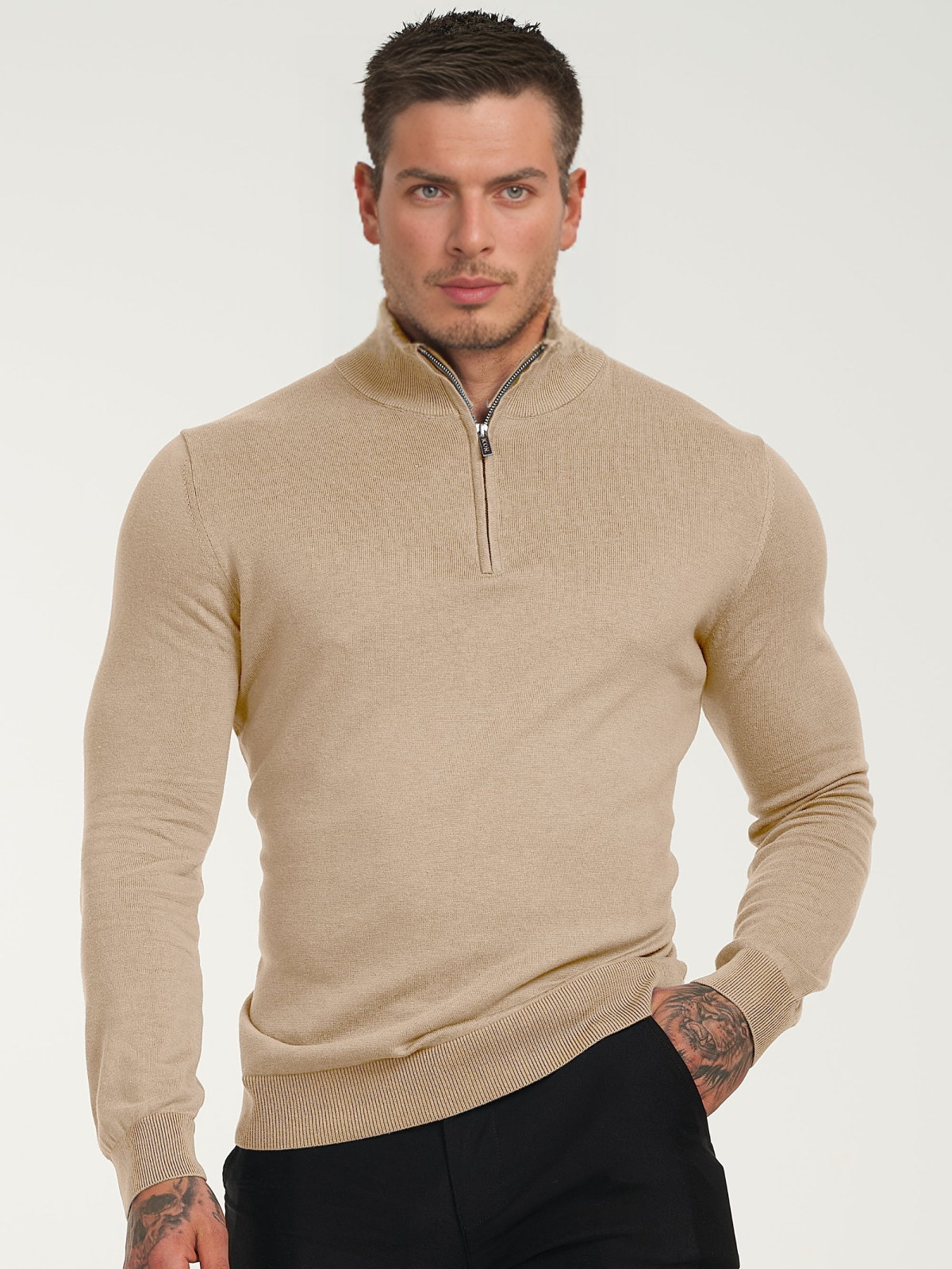 Sweater con medio cierre