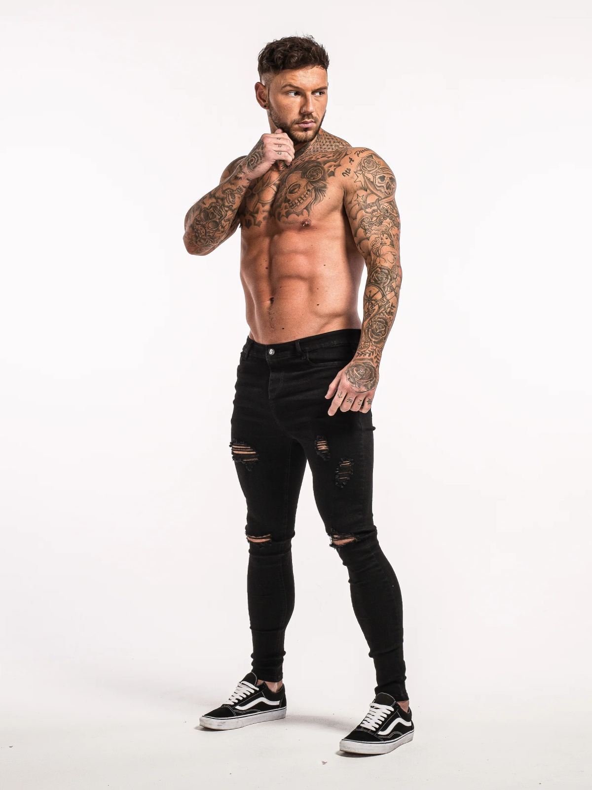 Jeans clasico negro rasgado